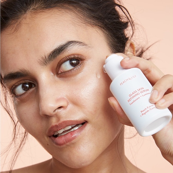 Peach & Lily Glass Skin Refining Serum - Picture 2 of 5
